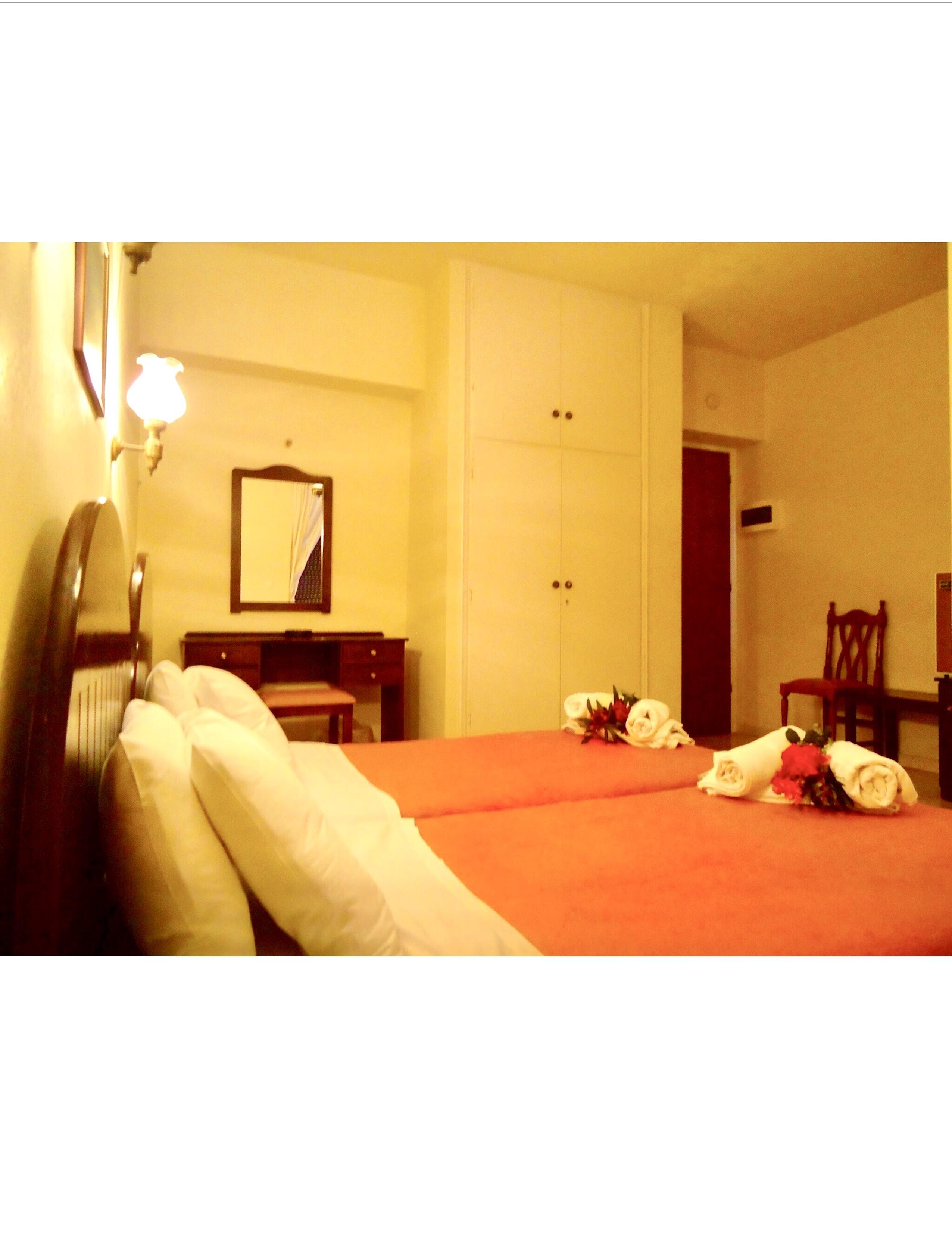 Hotel Bruskos 3*