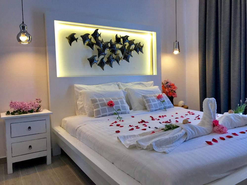 Bruskos Hotel Agios Georgios (Corfu)